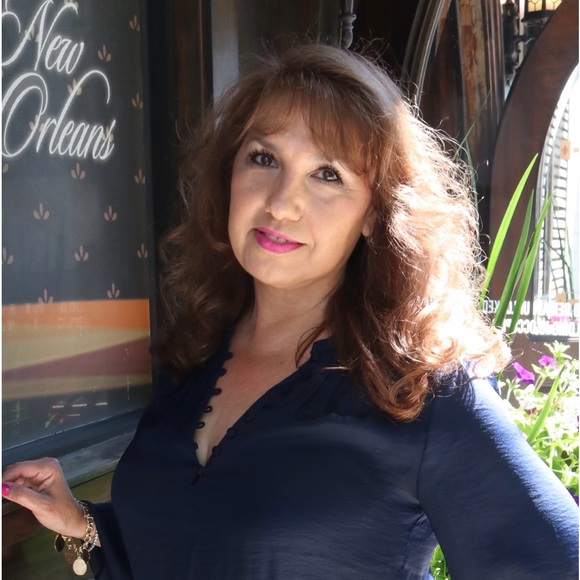 Meet your Posher, Bianca - Picture 1 of 1